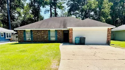 212 Beech St, Covington, LA 70433 photo 1
