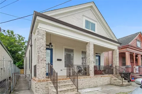 2414 S Robertson St, New Orleans, LA 70113