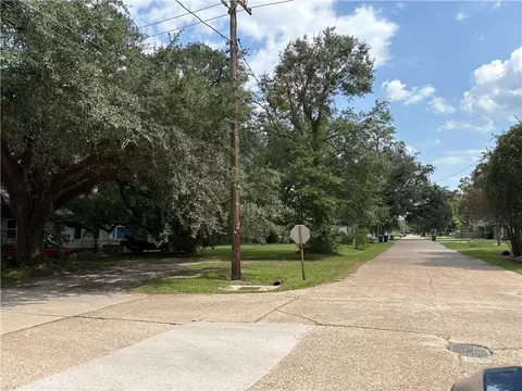 600 E Hanson Ave, Hammond, LA 70403 photo 2