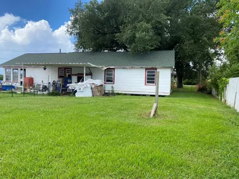 Exterior - 12969 E Main St, Larose, LA 70373 photo 4 of 14