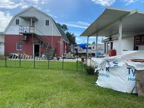Exterior - 12969 E Main St, Larose, LA 70373 photo 6 of 14