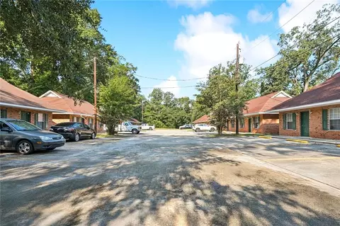 16405 Amour Dr, Ponchatoula, LA 70454