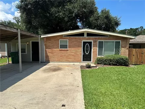 724 Oak Ave, Nine Mile Point, LA 70094