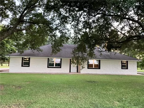 2700 S Bank Ln, Vacherie, LA 70090