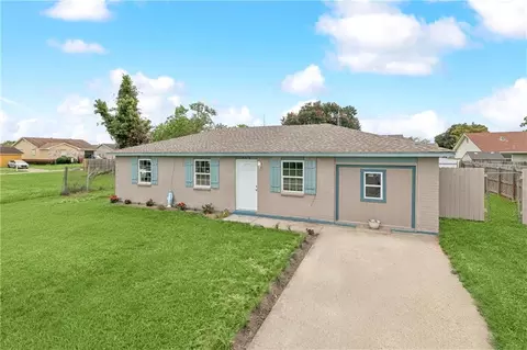 4216 Teton St, Marrero, LA 70072