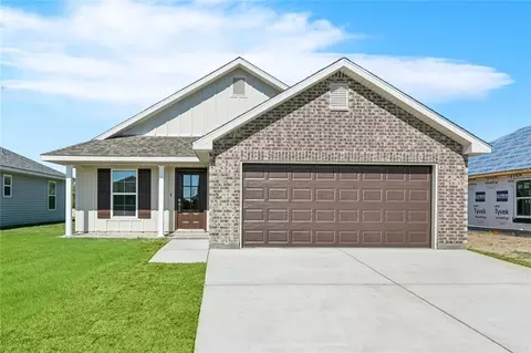 512 Helis Dr, Waggaman, LA 70094