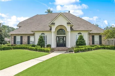 235 Delta Dr, Mandeville, LA 70448 photo 1