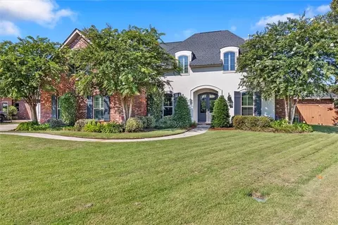 356 Sandalwood Dr, Mandeville, LA 70448