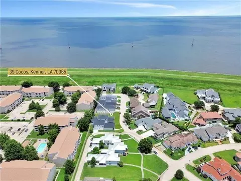 Cocos, Kenner, LA 70065