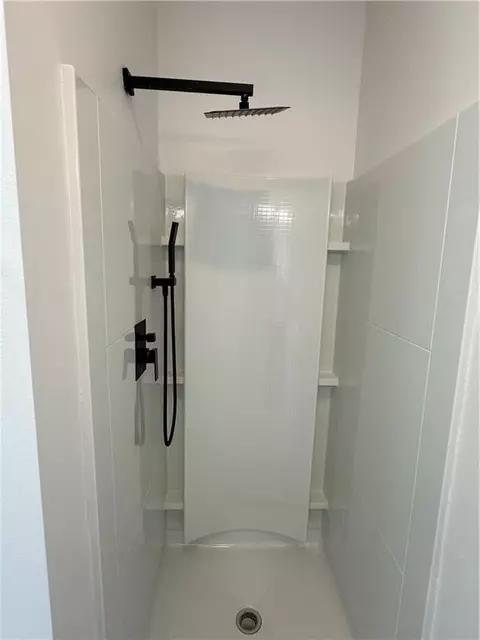 Bath - 383 E 24th St, Reserve, LA 70084 photo 6 of 7