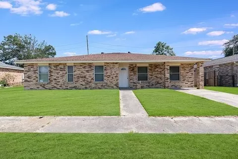 391 Highland Dr, Laplace, LA 70068