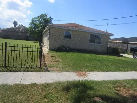 4814 16 Shalimar Dr, New Orleans, LA 70126