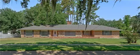 600 Morgan St, Madisonville, LA 70447