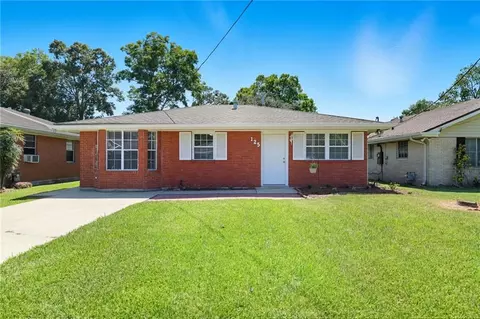 125 Melvyn Dr, Belle Chasse, LA 70037