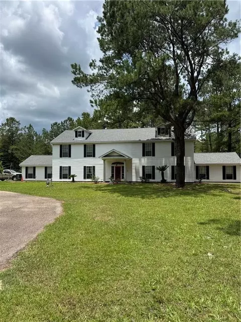36489 Pine St, Pearl River, LA 70452