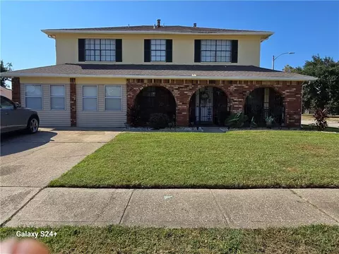 11051 Yardley Rd, New Orleans, LA 70127