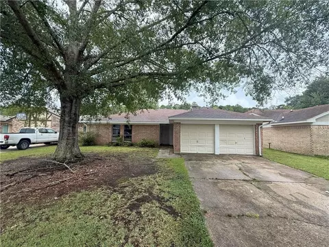 217 Portsmouth Dr, Slidell, LA 70460