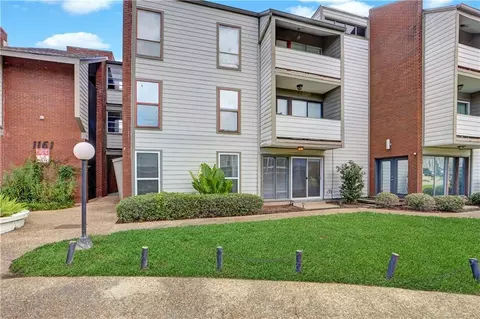 1161 Lake Ave #102, Metairie, LA 70005