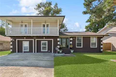 1244 Lochlomand Dr, Harvey, LA 70058