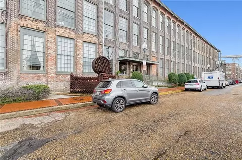 920 Poeyfarre St #303, New Orleans, LA 70130