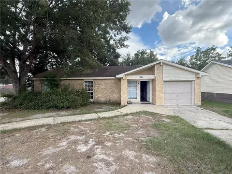 1918 Hempstead Dr, Slidell, LA 70461 photo 1