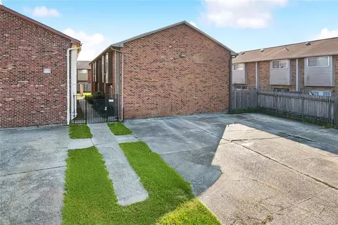 8017 Bullard Ave, New Orleans, LA 70128
