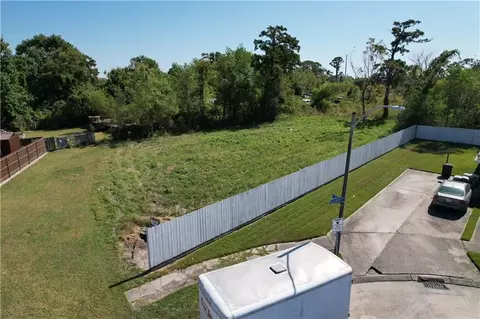 4501 Francisco Verrett Dr, New Orleans, LA 70126
