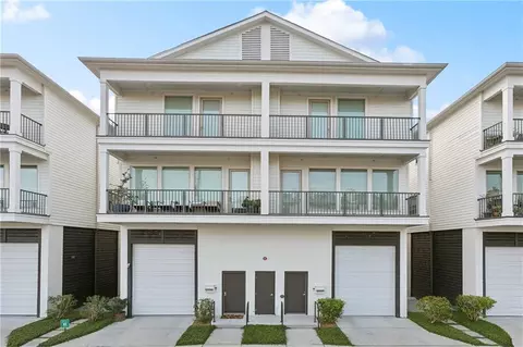 8607 Pontchartrain Blvd, New Orleans, LA 70124