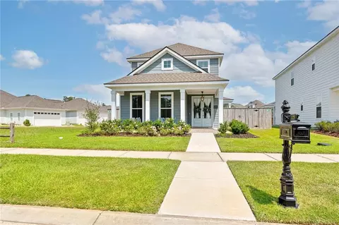 1125 River Chase Dr, Covington, LA 70433