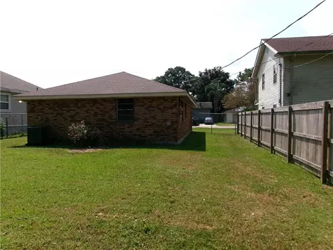 Exterior - 140 Clemson Dr, Kenner, LA 70065 photo 3 of 3