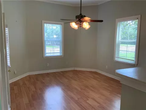 Living - 407 Main St, Baldwin, LA 70514 photo 3 of 4