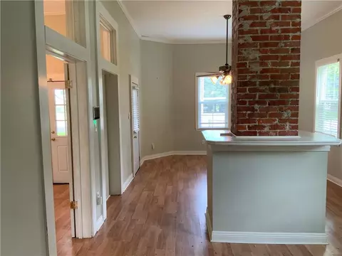 Living - 407 Main St, Baldwin, LA 70514 photo 2 of 4