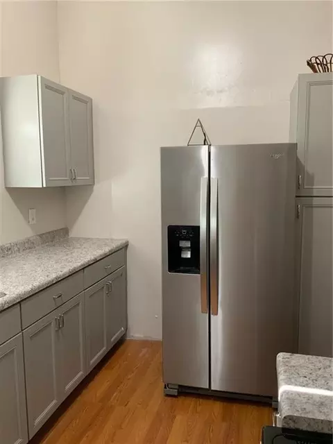 Kitchen - 407 Main St, Baldwin, LA 70514 photo 2 of 3