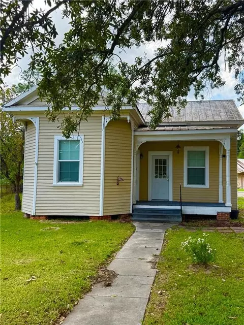407 Main St, Baldwin, LA 70514