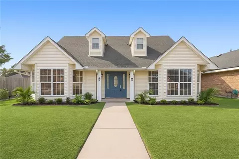 3200 Bradbury St, Meraux, LA 70075