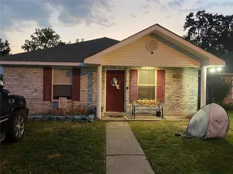 4024 Regina Coeli Ct, Marrero, LA 70072