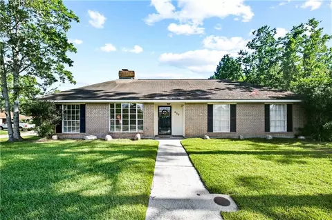 400 Longleaf Dr, Slidell, LA 70458 photo 1