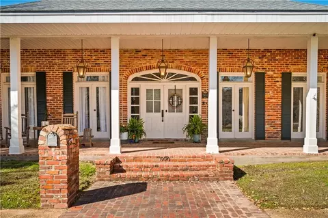 500 Wycliffe Way, Alexandria, LA 71303