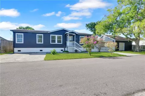 2717 Amigo Ave, Marrero, LA 70072