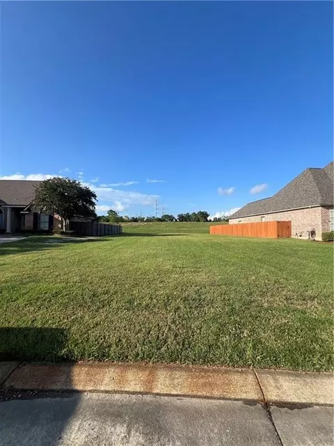 109 Cypress Lakes Dr, Slidell, LA 70458