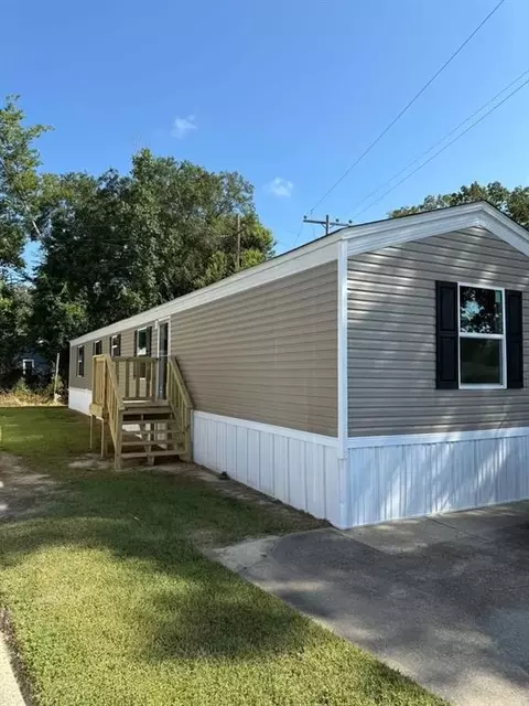 9477 Lansdowne Rd, Baton Rouge, LA 70818
