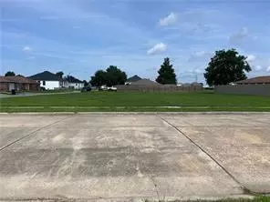 4000 Evangeline Dr, Chalmette, LA 70043
