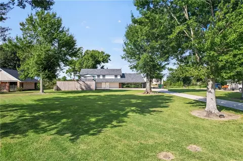 3918 Benton Dr, Bourg, LA 70343
