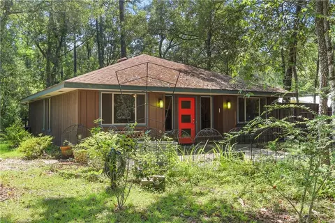 22052 8th St, Abita Springs, LA 70420