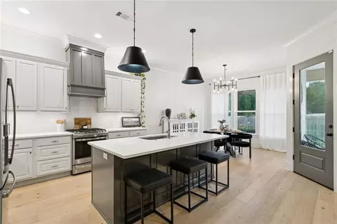 Kitchen - 19364 9th Ave, Covington, LA 70433 photo 1 of 3