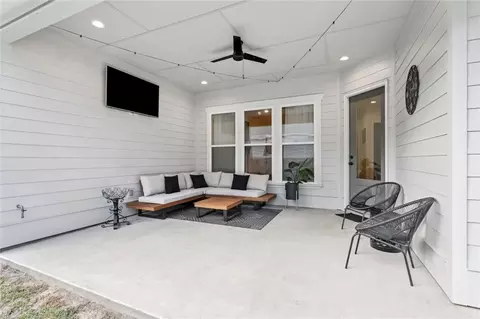 Exterior - 19364 9th Ave, Covington, LA 70433 photo 3 of 4