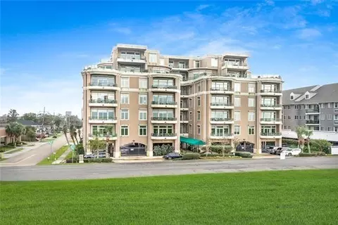 400 Metairie Hammond Hwy #2C, Metairie, LA 70005