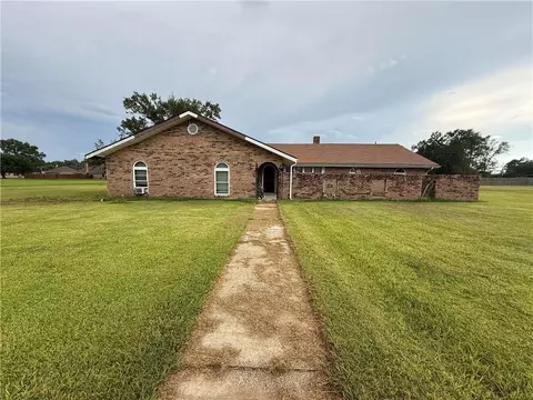 117 Starks Dr, Dequincy, LA 70633