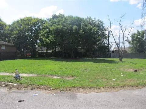 2901 Pittari Pl, New Orleans, LA 70131