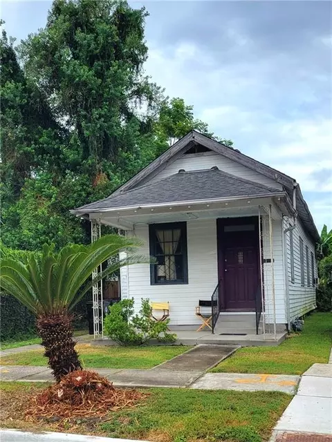 2018 Fern St, New Orleans, LA 70118